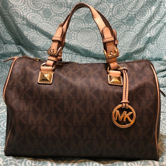 Michael Kors Handbags - Michael Kors Greyson Bag
